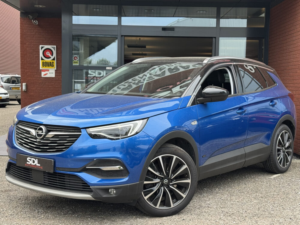 Opel Grandland X 1.6 Turbo Hybrid Ultimate // MEMORY SEATS // ADAPTIVE CRUISE // STOEL VERKOELING- VERWARMING // CAMERA // NAVI // TREKHAAK! / 1