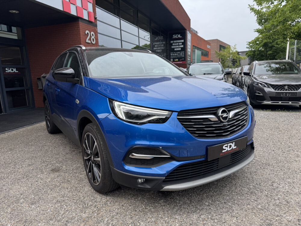 Opel Grandland X 1.6 Turbo Hybrid Ultimate // MEMORY SEATS // ADAPTIVE CRUISE // STOEL VERKOELING- VERWARMING // CAMERA // NAVI // TREKHAAK! / 2