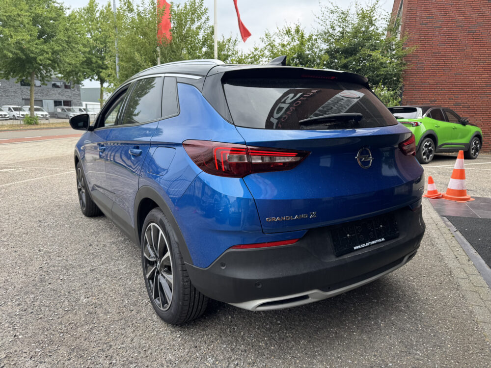 Opel Grandland X 1.6 Turbo Hybrid Ultimate // MEMORY SEATS // ADAPTIVE CRUISE // STOEL VERKOELING- VERWARMING // CAMERA // NAVI // TREKHAAK! / 3