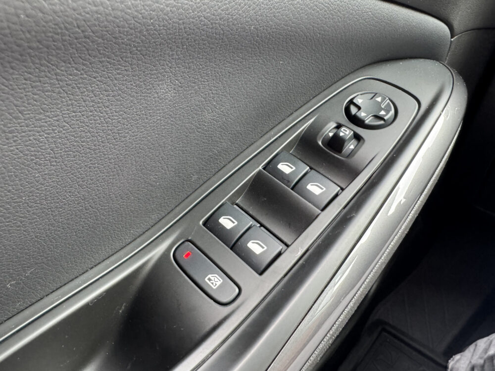 Opel Grandland X 1.6 Turbo Hybrid Ultimate // MEMORY SEATS // ADAPTIVE CRUISE // STOEL VERKOELING- VERWARMING // CAMERA // NAVI // TREKHAAK! / 30