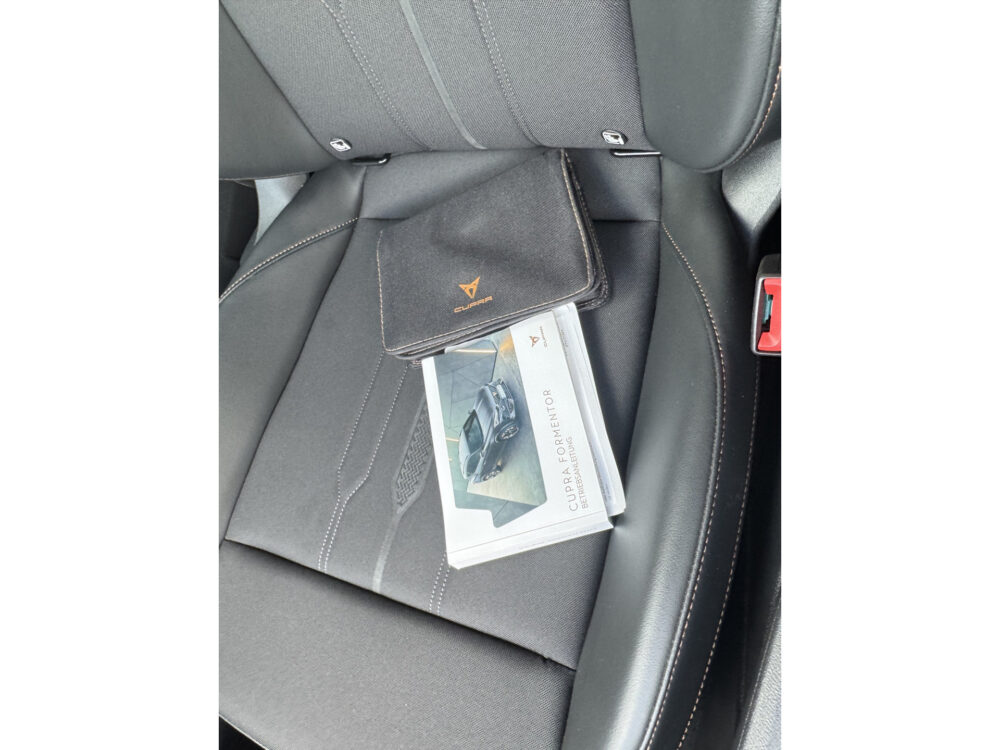 CUPRA Formentor 1.4 e-Hybrid VZ Copper Edition // NAVI // CAMERA // ADAPTIVE CRUISE // CLIMA // 30