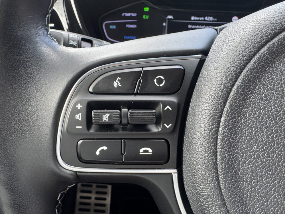 Kia Niro 1.6 GDi Hybrid ExecutiveLine // JBL PREMIUM AUDIO // NAVI // VIRTUAL COCKPIT // CAMERA // ADAPTIVE CRUISE // STOEL VERWARMING // 14