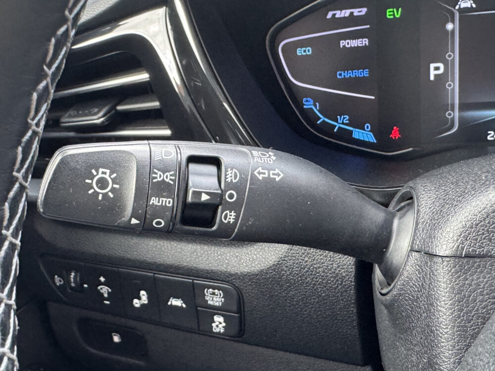 Kia Niro 1.6 GDi Hybrid ExecutiveLine // JBL PREMIUM AUDIO // NAVI // VIRTUAL COCKPIT // CAMERA // ADAPTIVE CRUISE // STOEL VERWARMING // 28