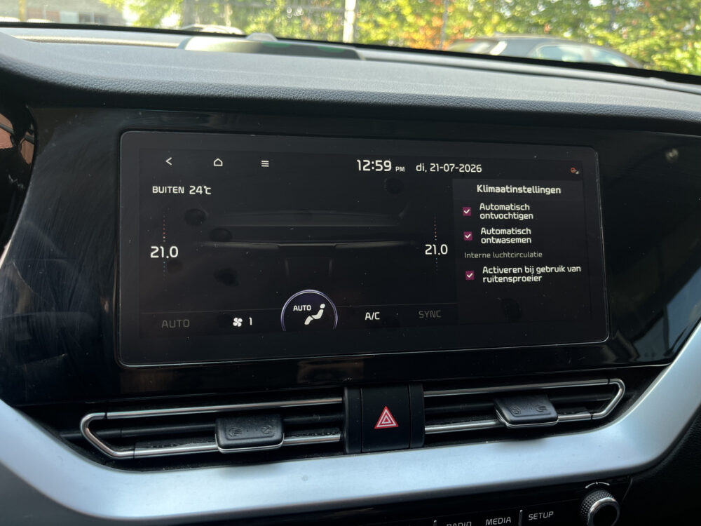 Kia Niro 1.6 GDi PHEV DynamicLine // ADAPT. CRUISE // AFN. TREKHAAK // CAMERA+SENSOREN // HALF LEDER // NAVI+CARPLAY // 28