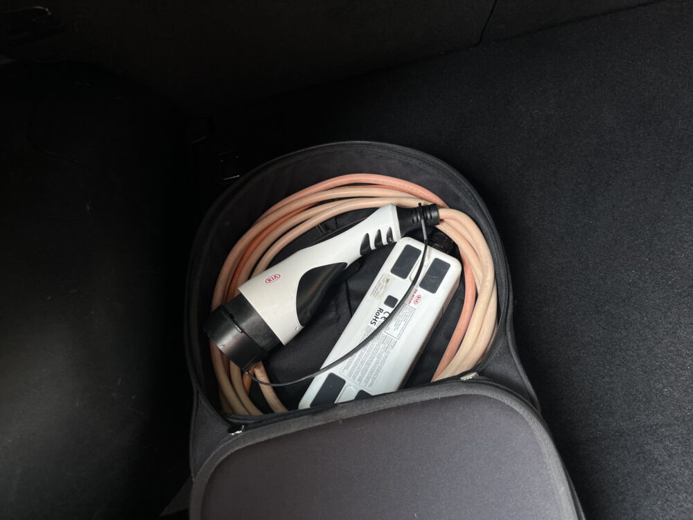 Kia Niro 1.6 GDi PHEV DynamicLine // ADAPT. CRUISE // AFN. TREKHAAK // CAMERA+SENSOREN // HALF LEDER // NAVI+CARPLAY // 31
