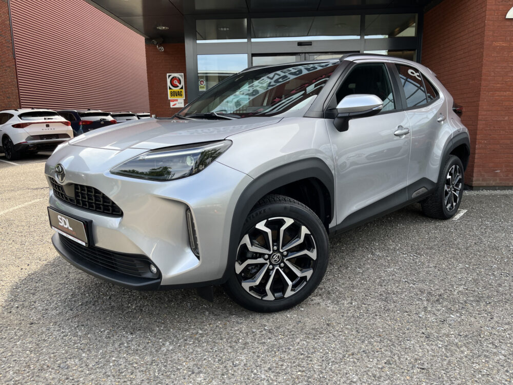 Toyota Yaris Cross 1.5 Hybrid 115 First Edition // ADAPT. CRUISE // KEYLESS // APPLE-ANDROID AUTO // CAMERA // STOELVERWARMING // 1