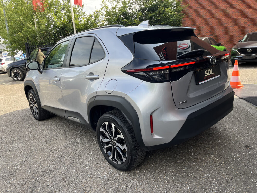 Toyota Yaris Cross 1.5 Hybrid 115 First Edition // ADAPT. CRUISE // KEYLESS // APPLE-ANDROID AUTO // CAMERA // STOELVERWARMING // 3