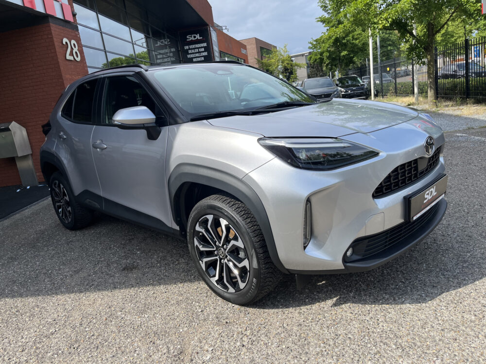 Toyota Yaris Cross 1.5 Hybrid 115 First Edition // ADAPT. CRUISE // KEYLESS // APPLE-ANDROID AUTO // CAMERA // STOELVERWARMING // 8