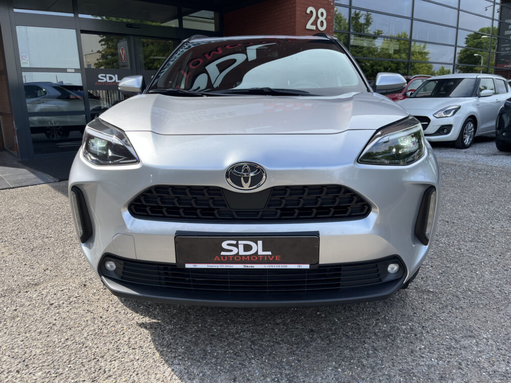 Toyota Yaris Cross 1.5 Hybrid 115 First Edition // ADAPT. CRUISE // KEYLESS // APPLE-ANDROID AUTO // CAMERA // STOELVERWARMING // 9