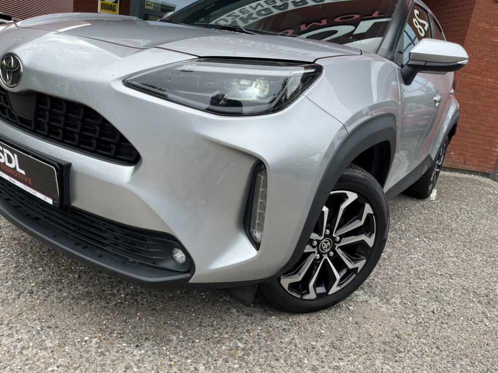 Toyota Yaris Cross 1.5 Hybrid 115 First Edition // ADAPT. CRUISE // KEYLESS // APPLE-ANDROID AUTO // CAMERA // STOELVERWARMING // 11