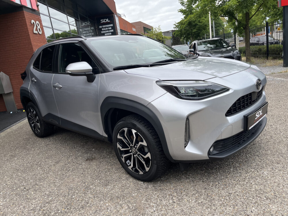 Toyota Yaris Cross 1.5 Hybrid 115 First Edition // ADAPT. CRUISE // KEYLESS // APPLE-ANDROID AUTO // CAMERA // STOELVERWARMING // 9