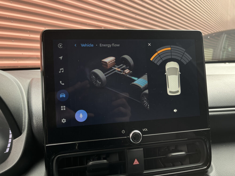Toyota Yaris Cross 1.5 Hybrid 115 First Edition // ADAPT. CRUISE // KEYLESS // APPLE-ANDROID AUTO // CAMERA+SENSOREN // STOELVERWARMING // 31