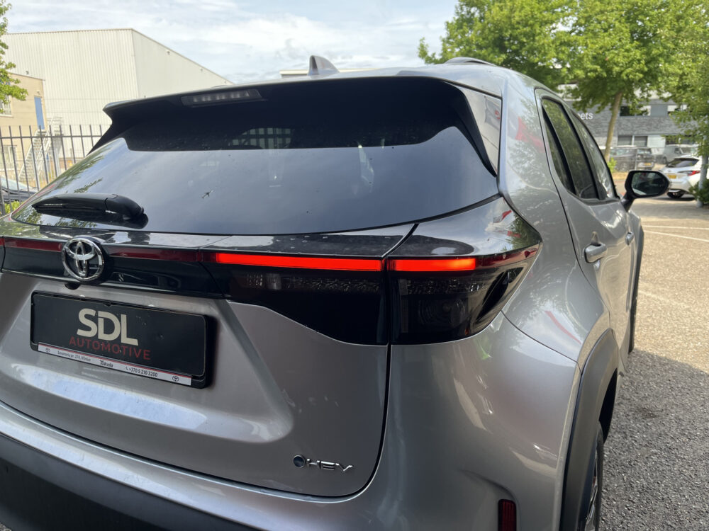 Toyota Yaris Cross 1.5 Hybrid 115 First Edition // ADAPT. CRUISE // KEYLESS // APPLE-ANDROID AUTO // CAMERA+SENSOREN // STOELVERWARMING // 13