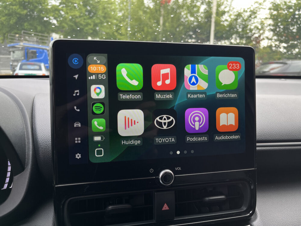 Toyota Yaris Cross 1.5 Hybrid 115 First Edition // ADAPT. CRUISE // KEYLESS // APPLE-ANDROID AUTO // CAMERA+SENSOREN // STOELVERWARMING // 28