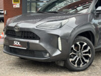 Toyota Yaris Cross 1.5 Hybrid 115 First Edition // ADAPT. CRUISE // KEYLESS // APPLE-ANDROID AUTO // CAMERA+SENSOREN // STOEL + STUUR VERWARMING // 35