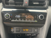 Toyota Yaris Cross 1.5 Hybrid 115 First Edition // ADAPT. CRUISE // KEYLESS // APPLE-ANDROID AUTO // CAMERA+SENSOREN // STOEL + STUUR VERWARMING // 49