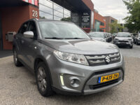 Suzuki Vitara 1.6 Exclusive // TREKHAAK // NAVI // CLIMA // CRUISE // CAMERA // STOEL VERWARMING // APPLE CARPLAY-ANDROID AUTO // 32