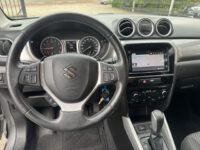 Suzuki Vitara 1.6 Exclusive // TREKHAAK // NAVI // CLIMA // CRUISE // CAMERA // STOEL VERWARMING // APPLE CARPLAY-ANDROID AUTO // 42