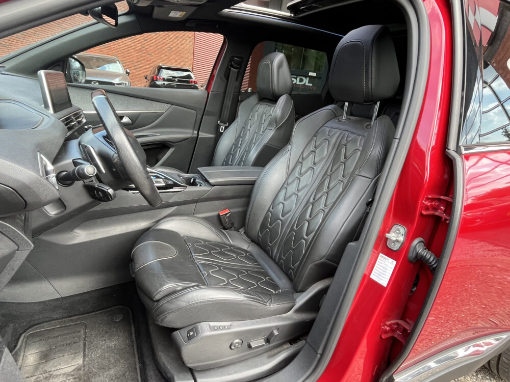 Peugeot 3008 1.6 TURBO GT Line // FULL OPTIONS!! // TREKHAAK // MASSAGE STOELEN // FOCAL PREMIUM AUDIO // ADAPTIVE CRUISE // PANO SCHUIF-KANT 10