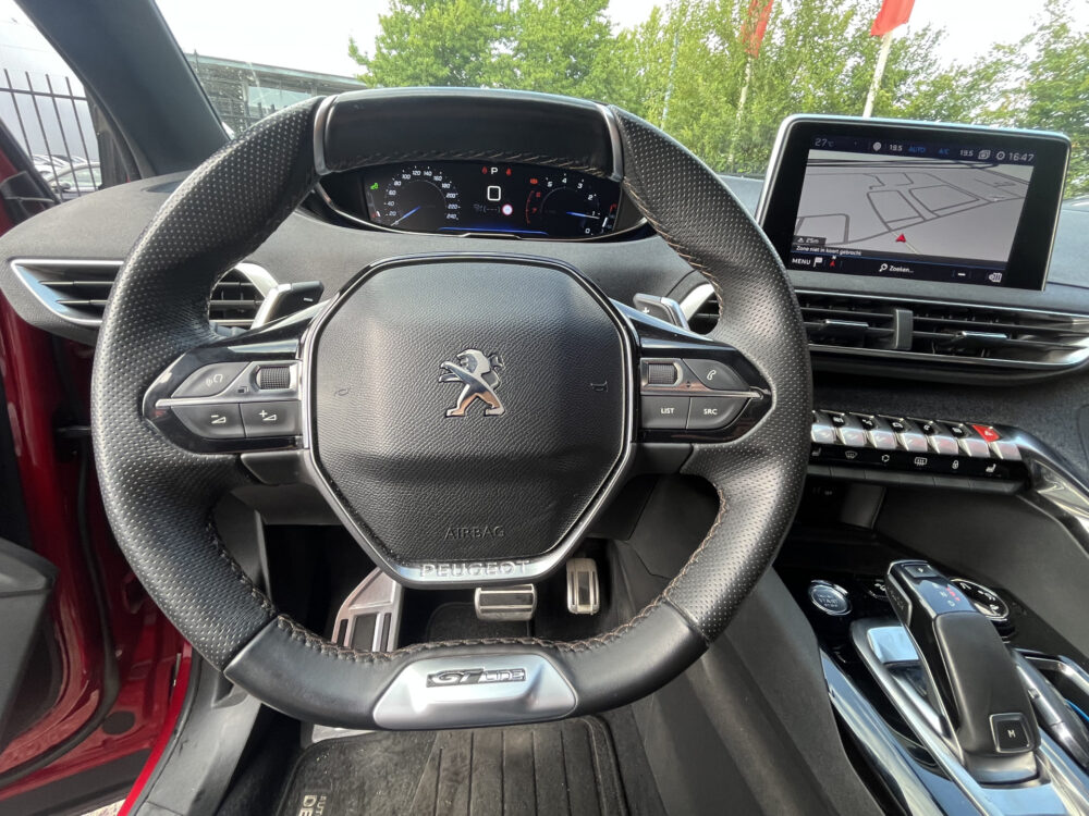 Peugeot 3008 1.6 TURBO GT Line // FULL OPTIONS!! // TREKHAAK // MASSAGE STOELEN // FOCAL PREMIUM AUDIO // ADAPTIVE CRUISE // PANO SCHUIF-KANT 16