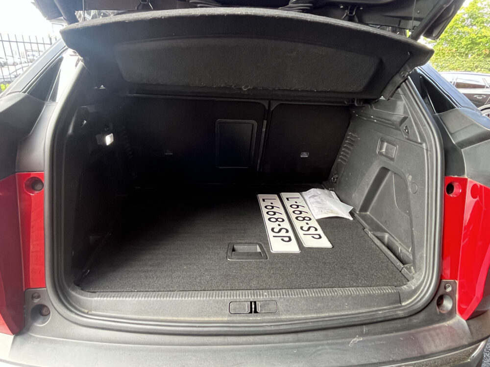 Peugeot 3008 1.6 TURBO GT Line // FULL OPTIONS!! // TREKHAAK // MASSAGE STOELEN // FOCAL PREMIUM AUDIO // ADAPTIVE CRUISE // PANO SCHUIF-KANT 41