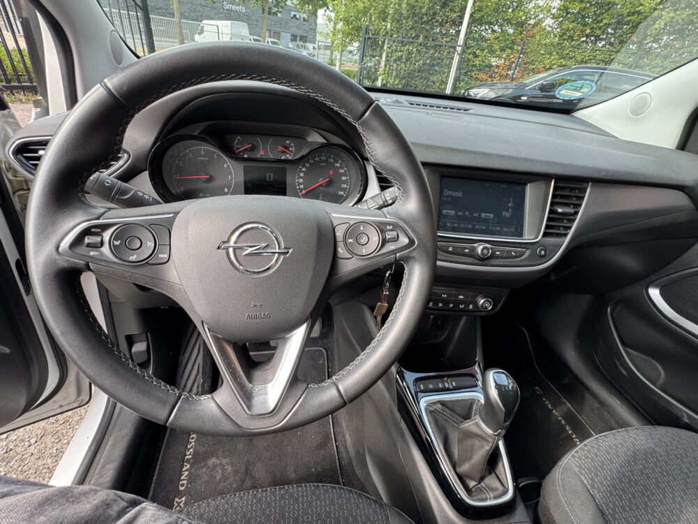 Opel Crossland X 1.2 Edition // TREKHAAK // DEALER ONDERHOUDEN! // APPLE CARPLAY - ANDROID AUTO // CRUISE // 12
