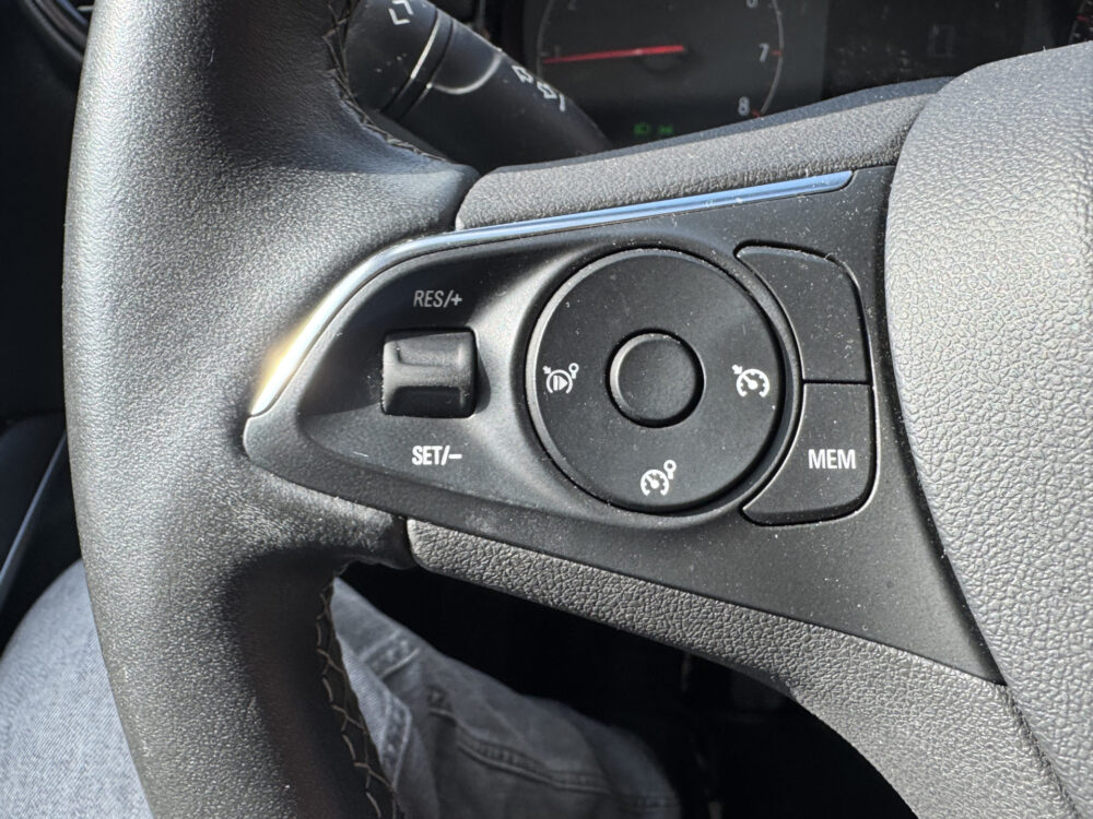 Opel Crossland X 1.2 Edition // TREKHAAK // DEALER ONDERHOUDEN! // APPLE CARPLAY - ANDROID AUTO // CRUISE // 13
