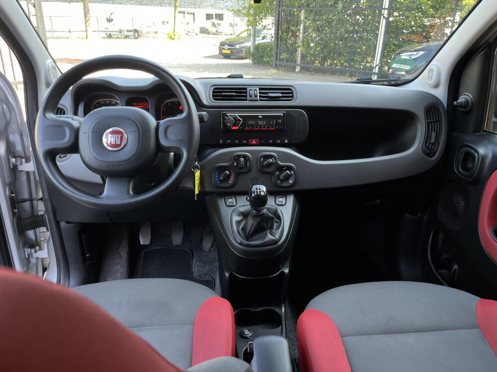 Fiat Panda 0.9 TwinAir Edizione Cool UNIEKE KMSTAND!! // AIRCO // 17