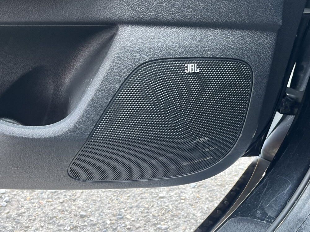 Kia Sportage 1.6 T-GDI Black Edition // NAVI // JBL PREMIUM AUDIO // CRUISE // PANO-SCHUIF KANTEL DAK // DODEN HOEK SENSOR // 24