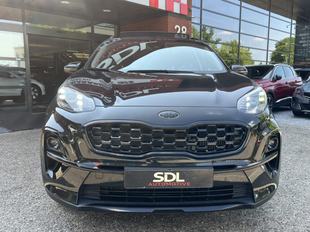 Kia Sportage 1.6 T-GDI Black Edition // NAVI // JBL PREMIUM AUDIO // CRUISE // PANO-SCHUIF KANTEL DAK // DODEN HOEK SENSOR // 6