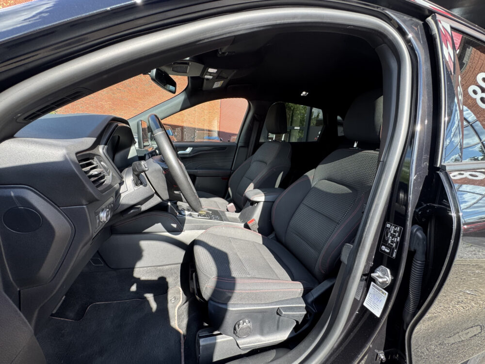 Ford Kuga 2.5 PHEV ST-Line // ADAPT. CRUISE // DODEHOEK // KEYLESS // CAMERA+SENSOREN // NAVI+CARPLAY // 26