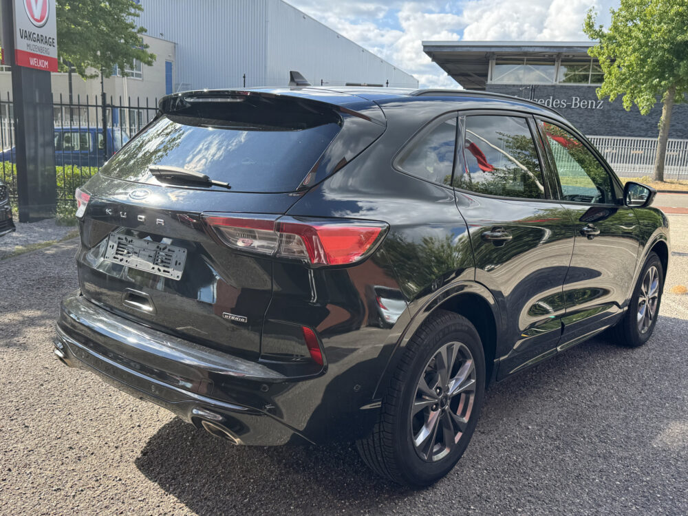 Ford Kuga 2.5 PHEV ST-Line // ADAPT. CRUISE // DODEHOEK // KEYLESS // CAMERA+SENSOREN // NAVI+CARPLAY // 6