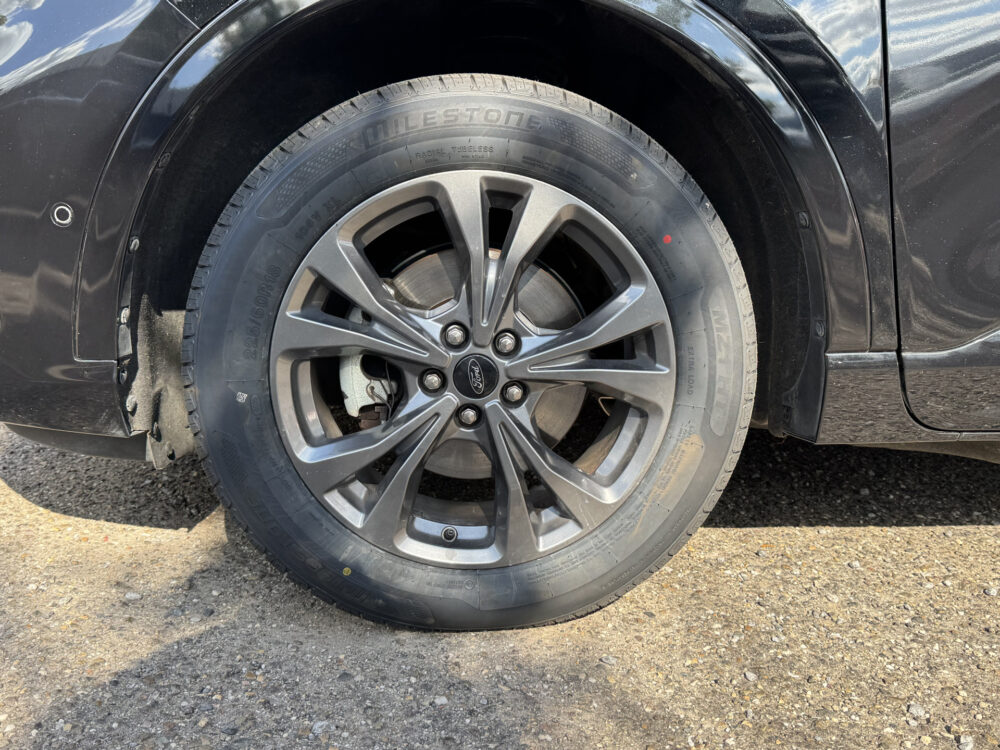 Ford Kuga 2.5 PHEV ST-Line // ADAPT. CRUISE // DODEHOEK // KEYLESS // CAMERA+SENSOREN // NAVI+CARPLAY // 8