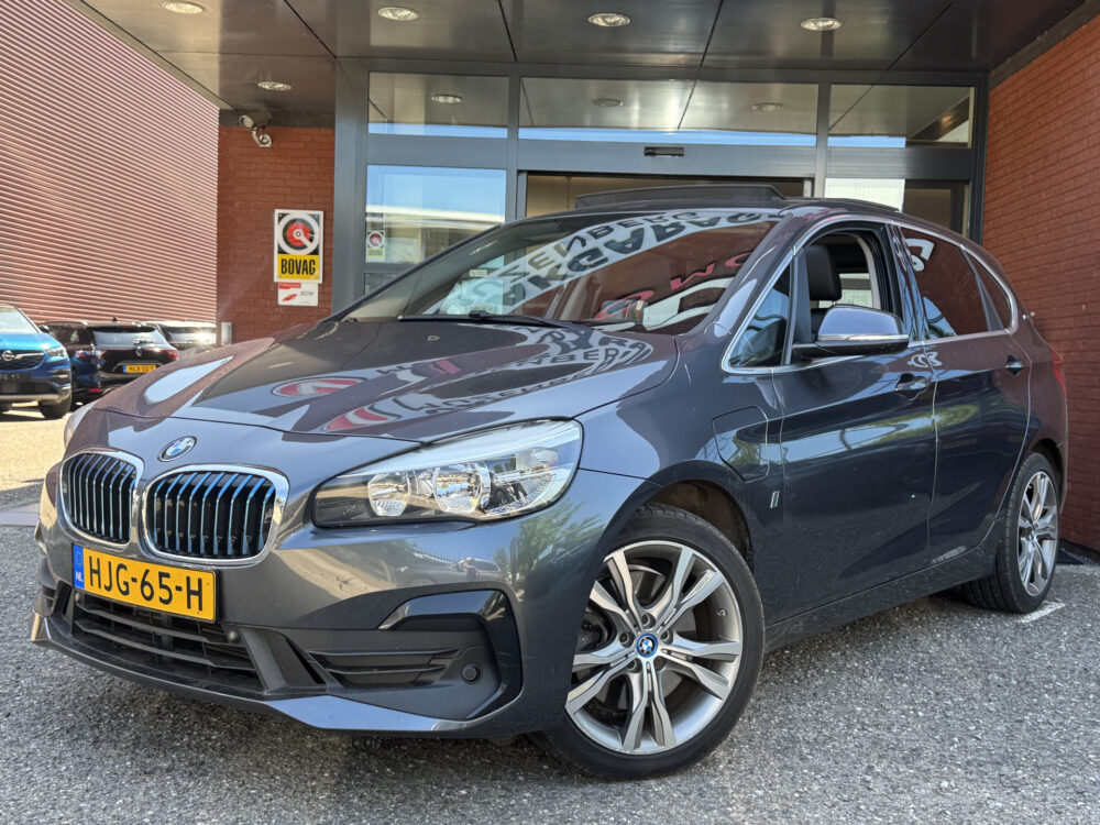 BMW 2 Serie Active Tourer 225xe iPerformance Executive // NAVI // CAMERA // HEAD UP DISPLAY // PANO SCHUIF-KANTEL DAK // CLIMA // CRUISE //  1
