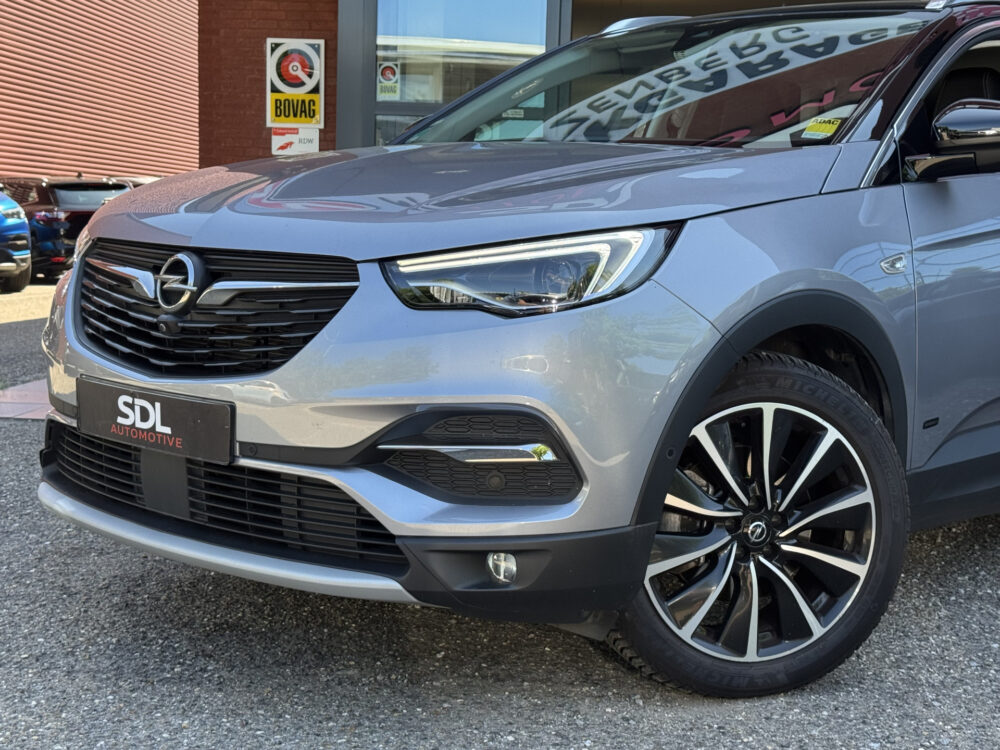 Opel Grandland X 1.6 Turbo Hybrid4 Ultimate 300 PK!! // TREKHAAK // NAVI // ADAPTIVE CRUISE // CLIMA // CAMERA // MEMORY SEATS // DAB RADIO // 2