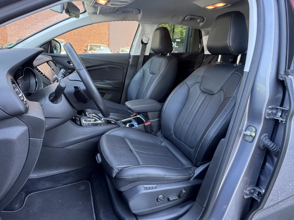 Opel Grandland X 1.6 Turbo Hybrid4 Ultimate 300 PK!! // TREKHAAK // NAVI // ADAPTIVE CRUISE // CLIMA // CAMERA // MEMORY SEATS // DAB RADIO // 6