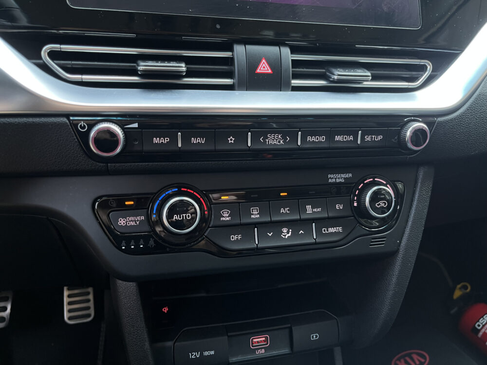 Kia Niro EV ExecutiveLine 64.8 kWh // SCHUIF-KANTELDAK // LEDER // ELEK.STOEL+GEHEUGEN // DODEHOEK // JBL // KEYLESS // STOELVERKOELING-VERW 31