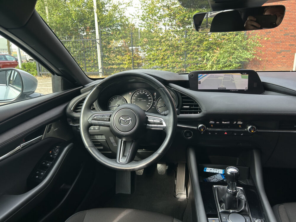 Mazda 3 2.0 e-SkyActiv-X M Hybrid 180PK!! Comfort // BOSE PREMIUM AUDIO // NAVI // CAMERA // ADAPTIVE CRUISE // APPLE CARPLAY - ANDROID  7
