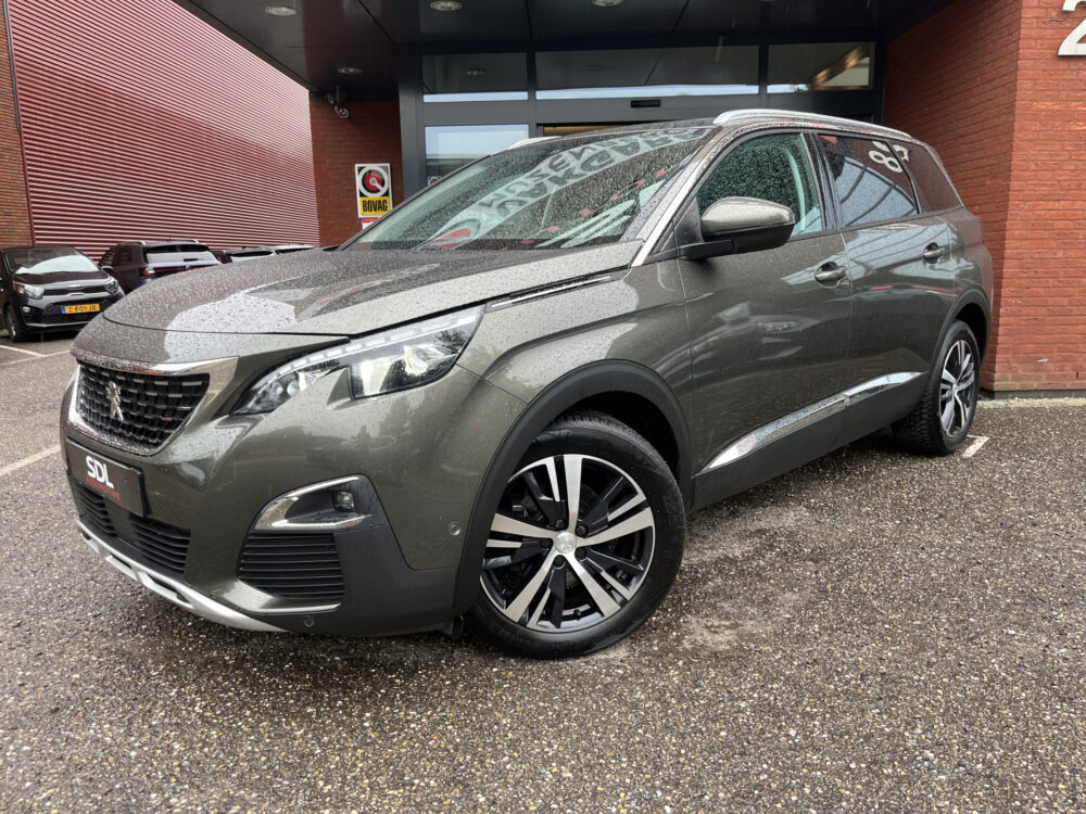 Peugeot 5008 1.6 Turbo Allure 181PK! // LEDER // ELEK.STOEL+GEHEUGEN // SCHUIF-KANTELDAK // CAMERA+SENSOREN // NAVI // STOELVERWARMING // 1
