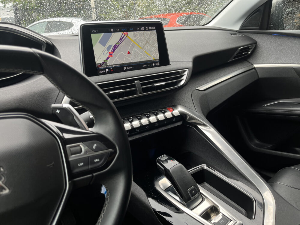 Peugeot 5008 1.6 Turbo Allure 181PK! // LEDER // ELEK.STOEL+GEHEUGEN // SCHUIF-KANTELDAK // CAMERA+SENSOREN // NAVI // STOELVERWARMING // 29