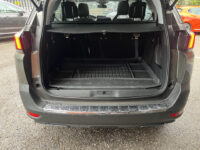 Peugeot 5008 1.6 Turbo Allure 181PK! // LEDER // ELEK.STOEL+GEHEUGEN // SCHUIF-KANTELDAK // CAMERA+SENSOREN // NAVI // STOELVERWARMING // 43