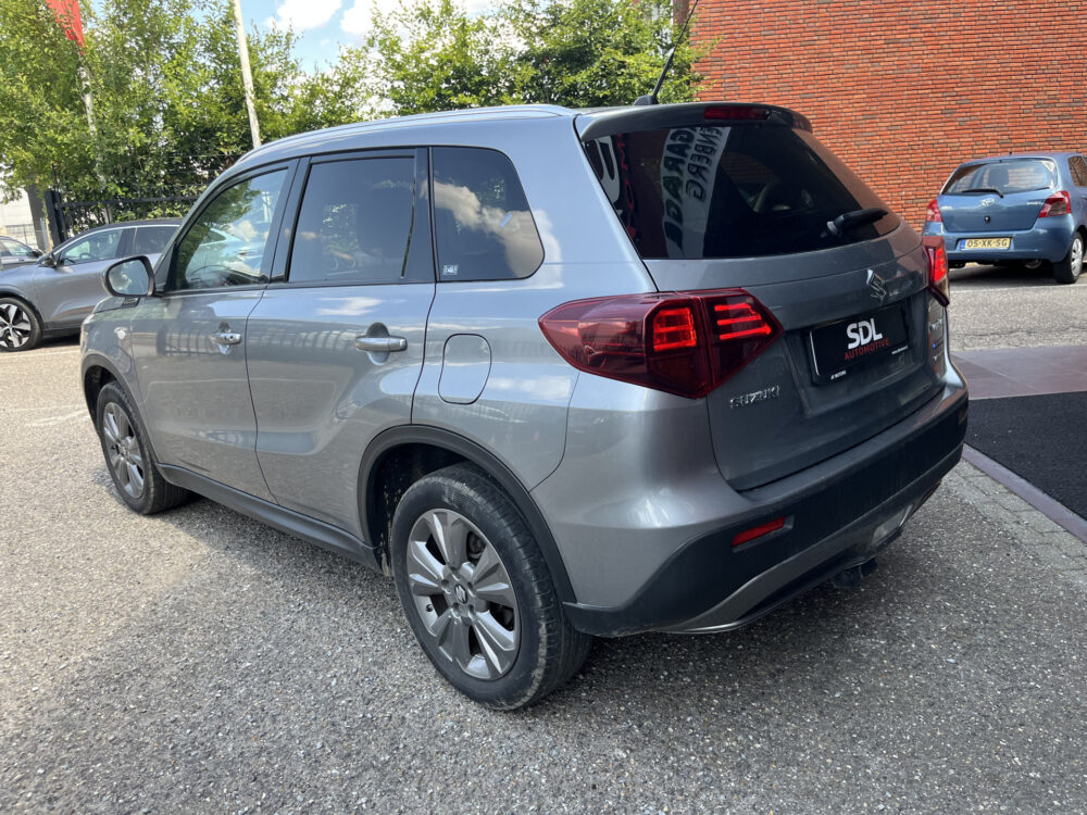Suzuki Vitara 1.5 Hybrid Style AllGrip // AFN. TREKHAAK // ADAPT. CRUISE // KEYLESS // CAMERA // APPLE CARPLAY / ANDROID AUTO 10