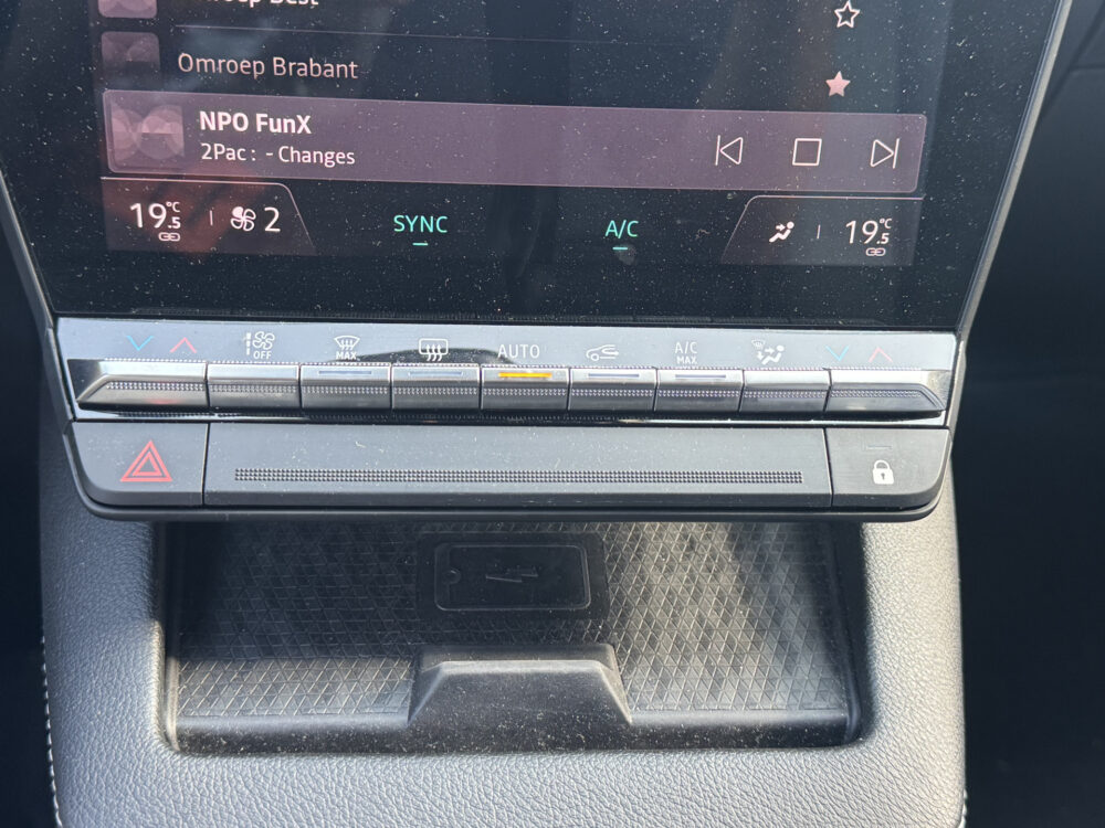 Renault Mégane E-Tech EV40 Boost Charge Equilibre // SNEL LADEN!! // FULL LED // APPLE CARPLAY / ANDROID AUTO // CAMERA // DIGITAAL DISPLAY //  18