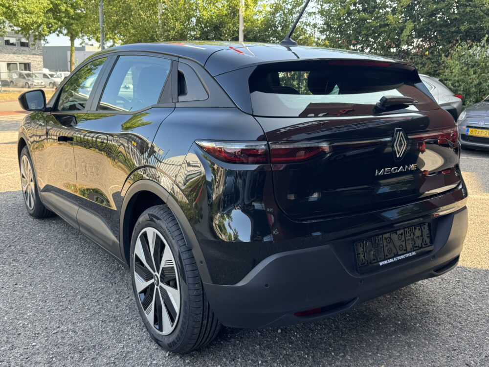 Renault Mégane E-Tech EV40 Boost Charge Equilibre // SNEL LADEN!! // FULL LED // APPLE CARPLAY / ANDROID AUTO // CAMERA // DIGITAAL DISPLAY //  3