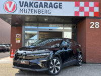 Renault Mégane E-Tech EV40 Boost Charge Equilibre // SNEL LADEN!! // FULL LED // APPLE CARPLAY / ANDROID AUTO // CAMERA // DIGITAAL DISPLAY //  30