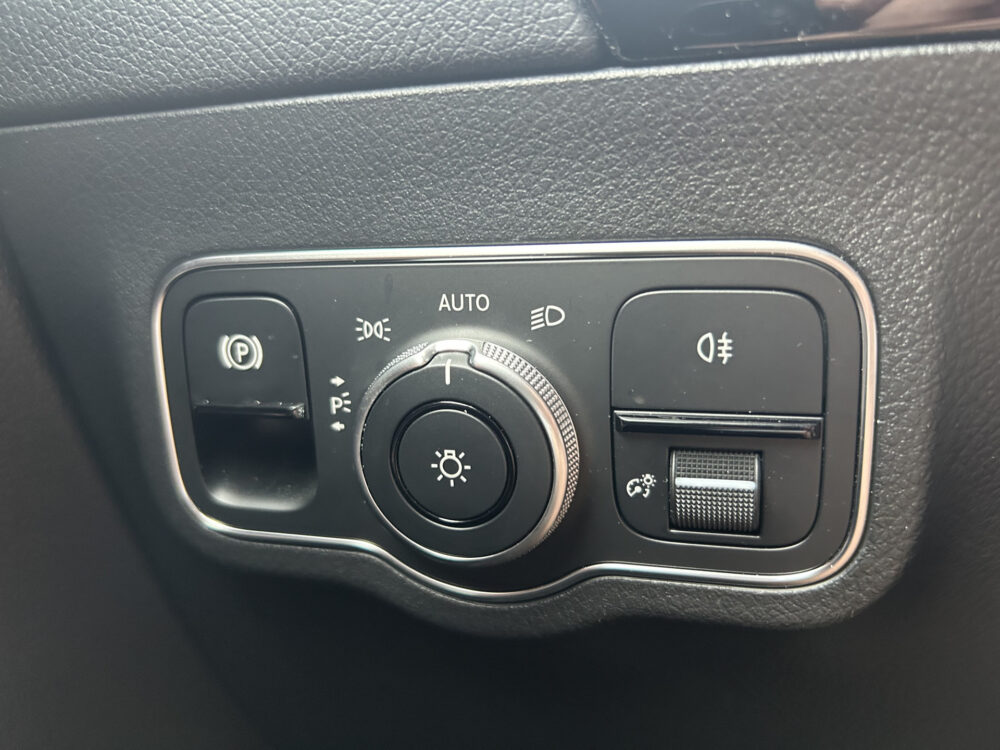 Mercedes-Benz B-Klasse 180 Advantage // FULL LED // NAVI + CARPLAY // CAMERA // PDC V+A // STOELVERWARMING // ELEK. KOFFERKLEP 22