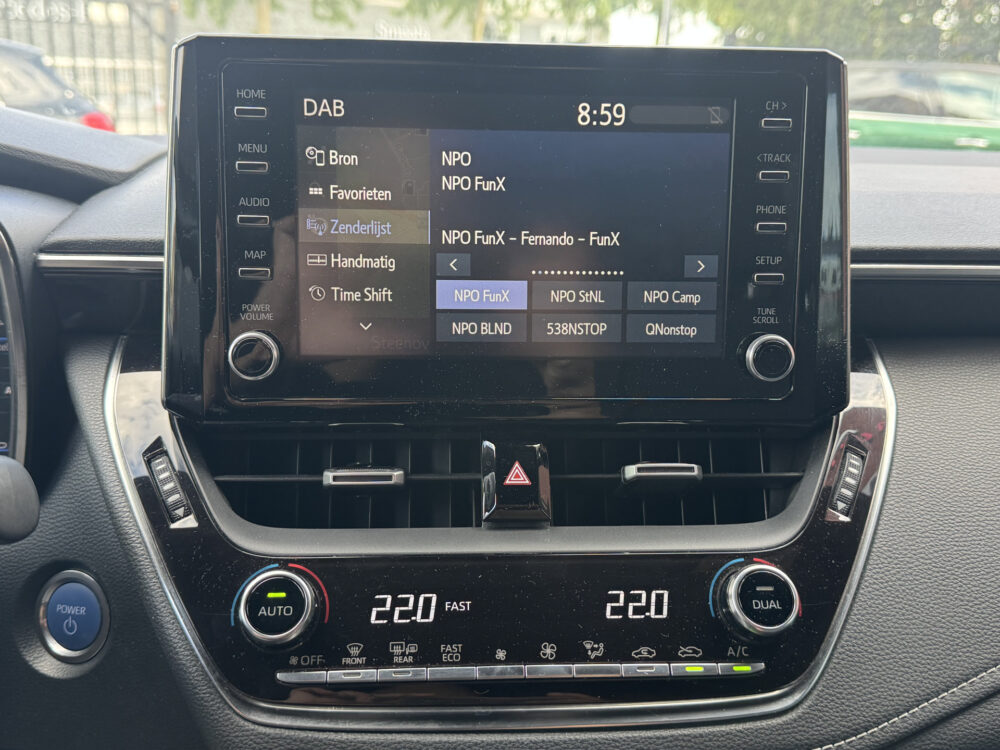 Toyota Corolla 2.0 Hybrid Dynamic 180PK!! // NAVI // CAMERA // ADAPTIVE CRUISE // APPLE CARPLAY-ANDROID AUTO // CLIMA // STOELVERWARMING 18