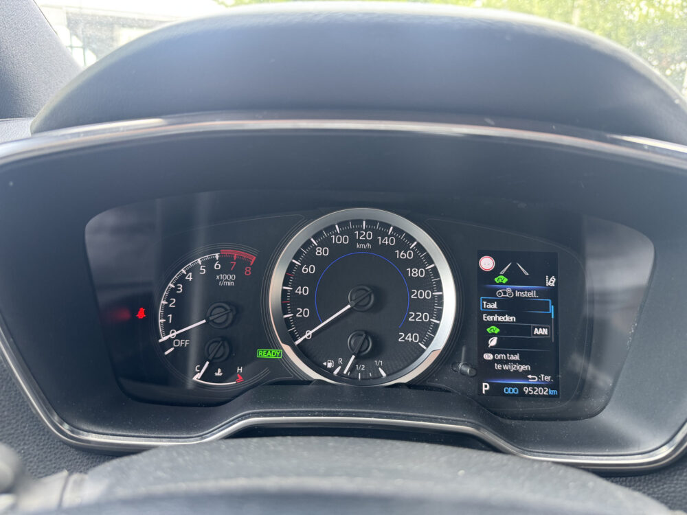 Toyota Corolla 2.0 Hybrid Dynamic 180PK!! // NAVI // CAMERA // ADAPTIVE CRUISE // APPLE CARPLAY-ANDROID AUTO // CLIMA // STOELVERWARMING 21