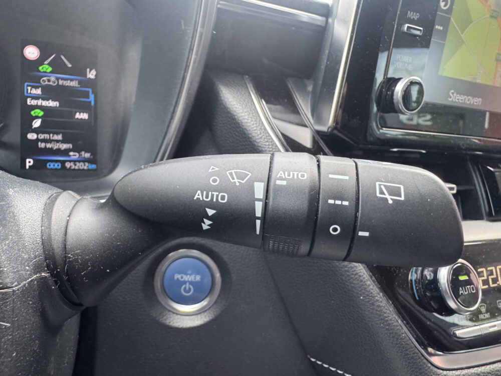 Toyota Corolla 2.0 Hybrid Dynamic 180PK!! // NAVI // CAMERA // ADAPTIVE CRUISE // APPLE CARPLAY-ANDROID AUTO // CLIMA // STOELVERWARMING 24