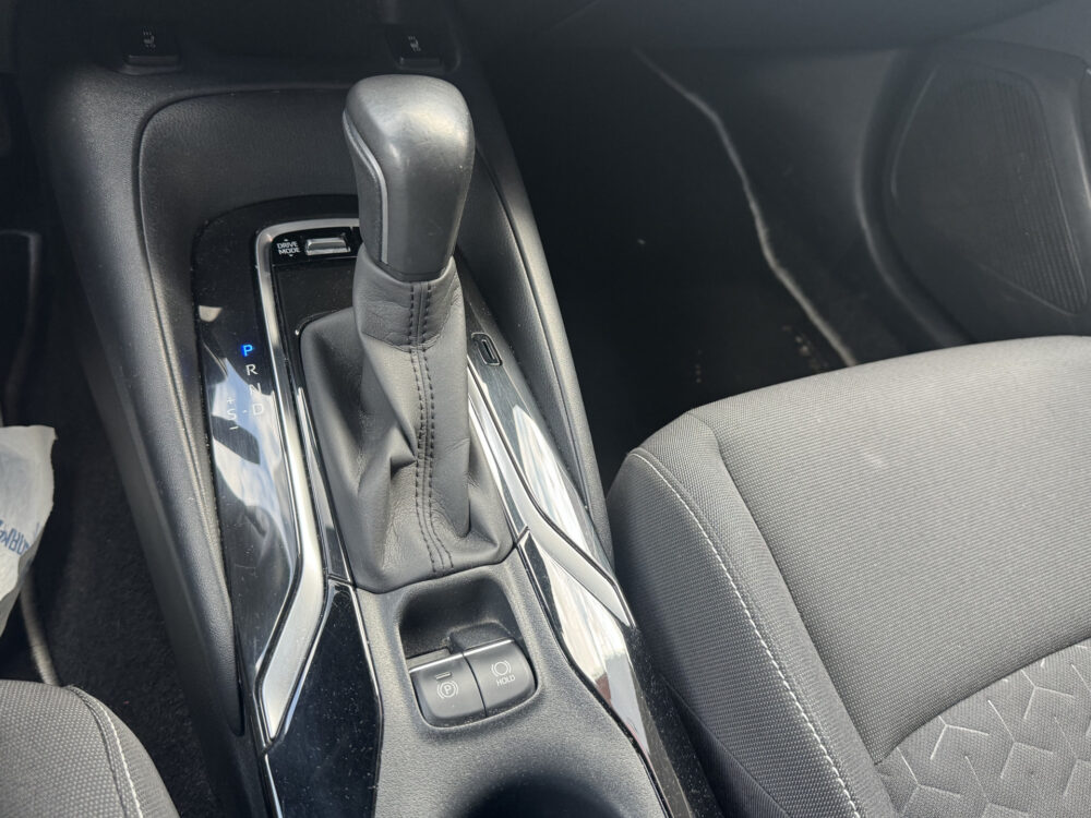 Toyota Corolla 2.0 Hybrid Dynamic 180PK!! // NAVI // CAMERA // ADAPTIVE CRUISE // APPLE CARPLAY-ANDROID AUTO // CLIMA // STOELVERWARMING 27